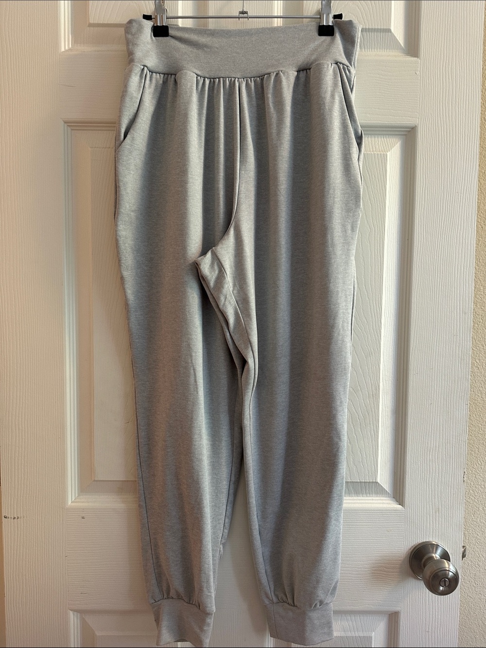 DSG Dick’s Sporting Goods Light Gray Relaxed Lounge Pants with pockets
